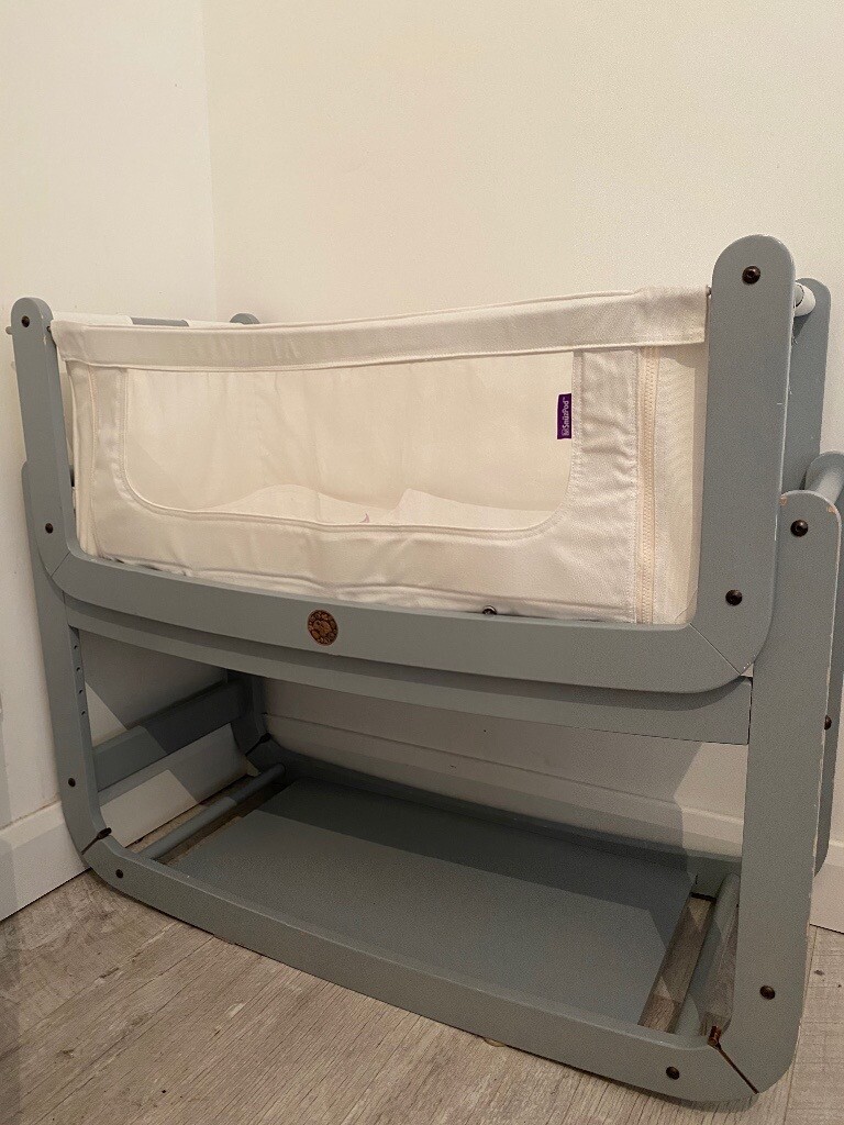 snuz next to me crib